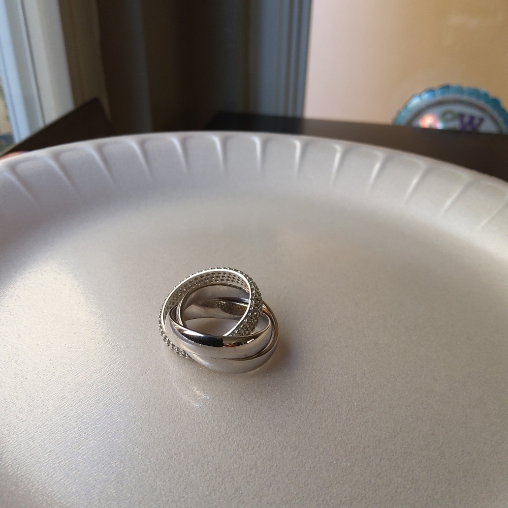 Silver 3 an 1 ring with crystals size 8 - Picture 2 of 4